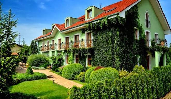 Pension and restaurant tematin