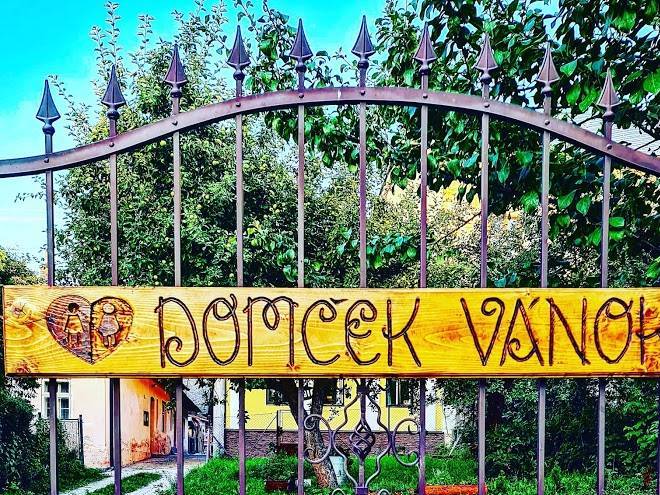 Domcek vanok