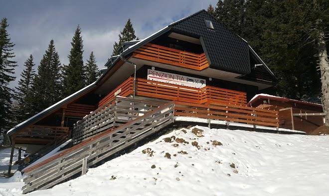 Accommodation and restaurant tia
