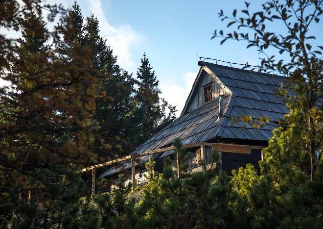 Koca bistra fairytale on velika planina