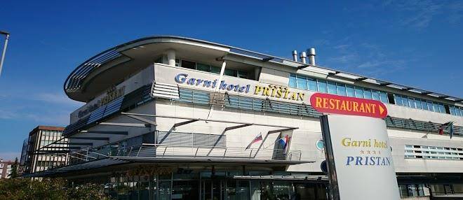Restavracija garni hotel pristan