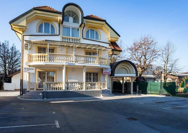 Affordable flat biserka