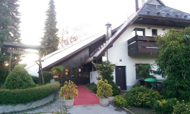 Hotel trojane