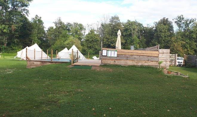 Green valley glamping resort