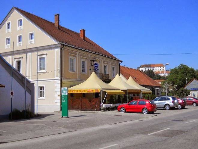 Gostisce pri tonetu