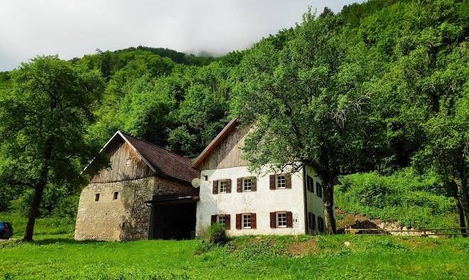 Pocitniska hisa obrekar