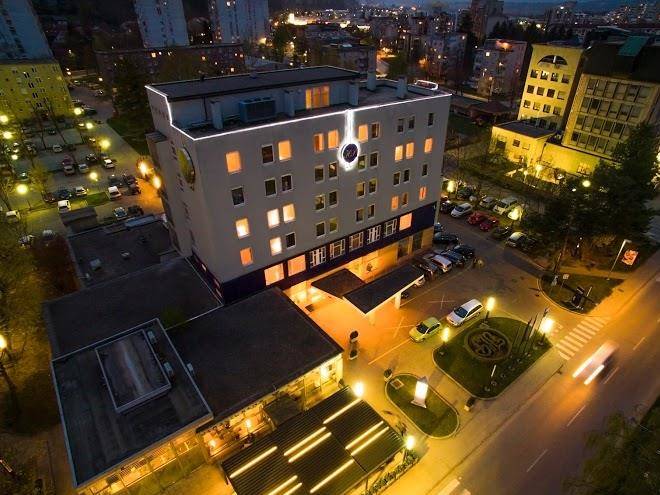 Hotel paka