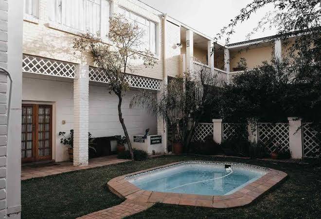 Karoo country inn