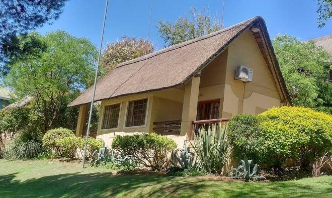 Riverside lodge & conference centre
