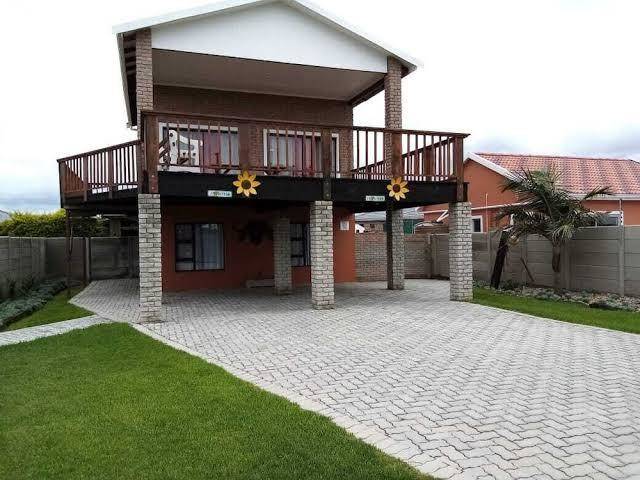 Little sister's self catering
