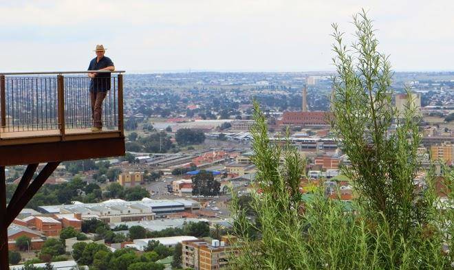 Backpackers naval hill