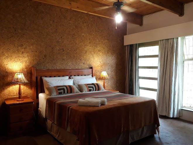 Akkommodasie Op Die Plasie Image