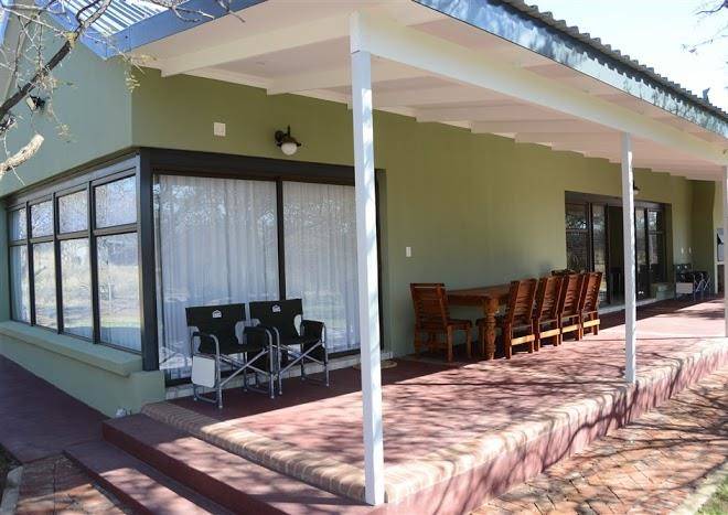 Crimson bush lodge