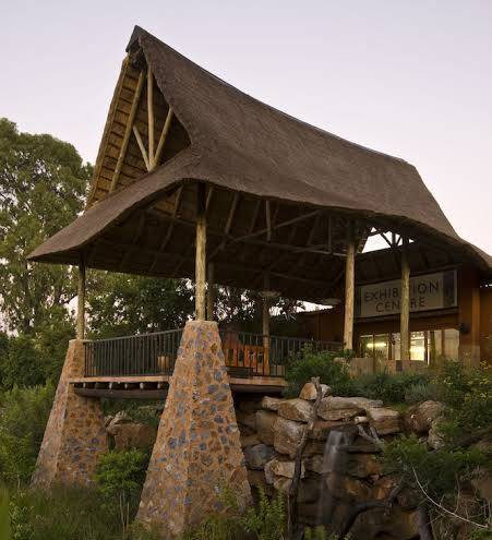 Misty hills country hotel