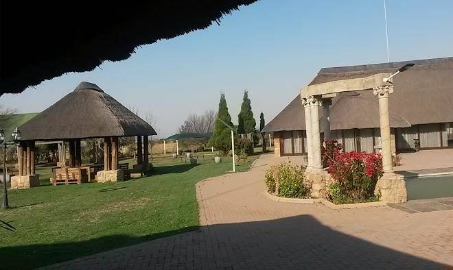 Stone hounds lodge