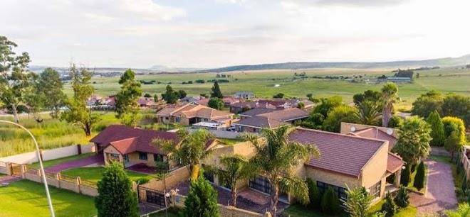 Kwa ntulindawo aviary hill