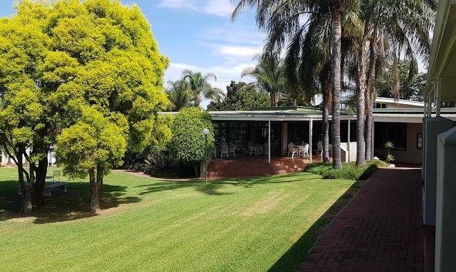 Newcastle country lodge
