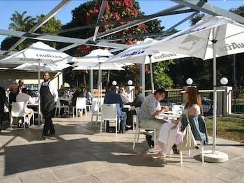 Essenwood park hotel