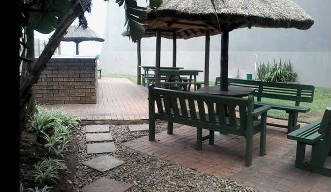 Inyoni rocks cabanas