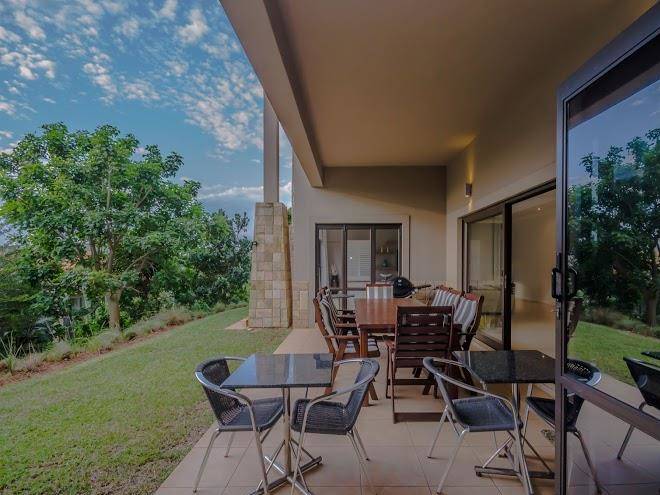 8 Tinderwood Lane Image