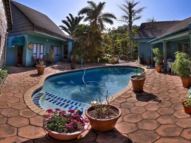 La Rochelle Inn Image