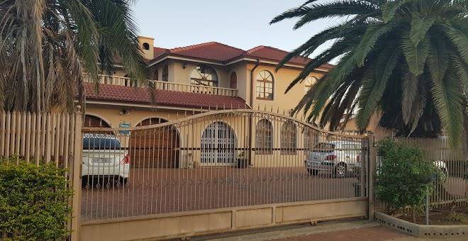 Lelo's bed and breakfast and self catering