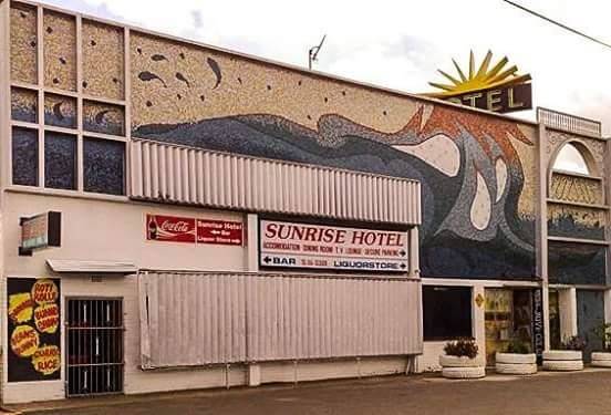 Sunrise hotel