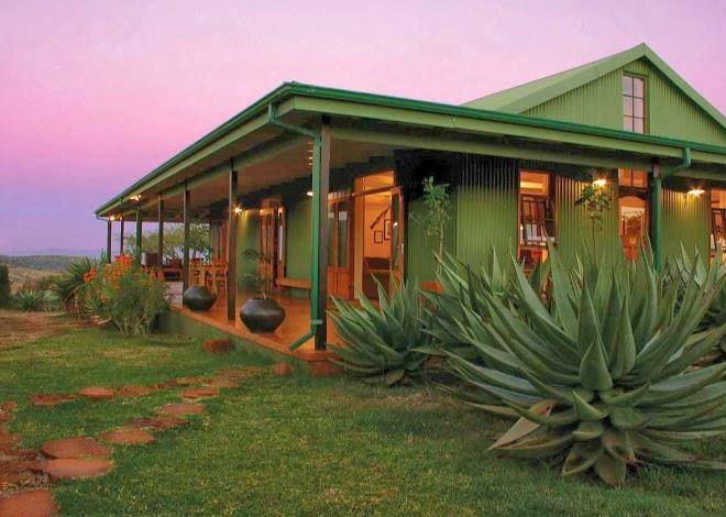 Three tree hill lodge