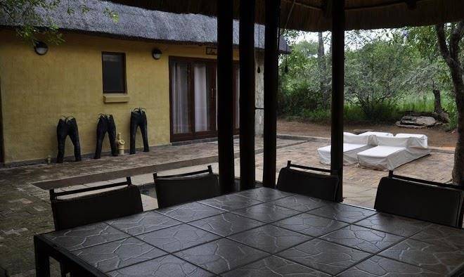 Gem bateleur private game lodge hoedspruit