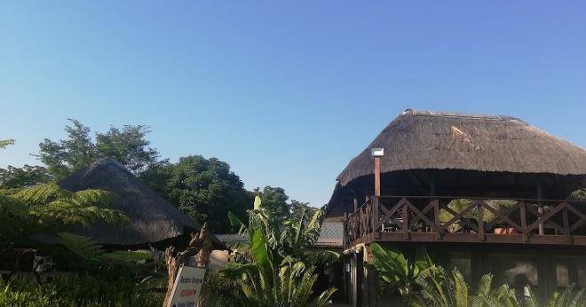 Guinea feather country lodge & conferencing