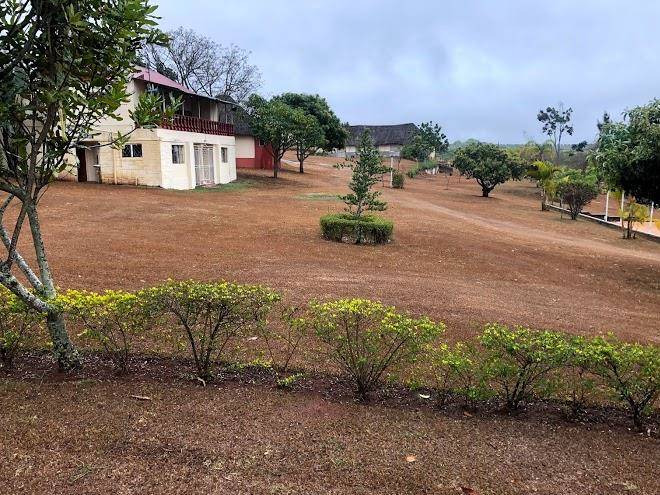Emaweni country lodge