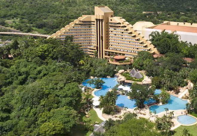 Cascades Hotel Image