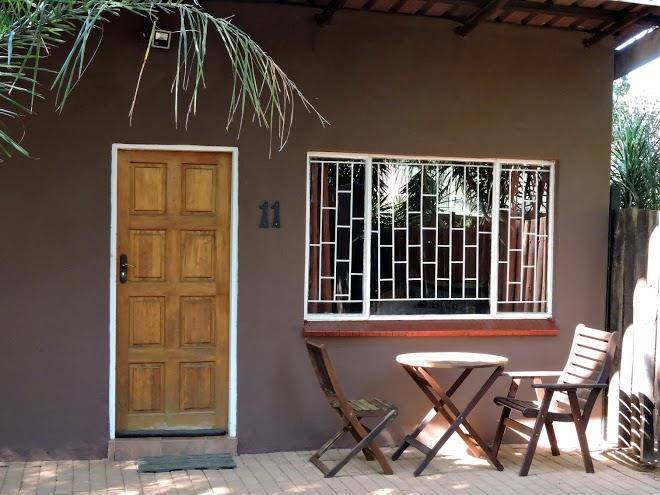 Moonlight backpackers lodge