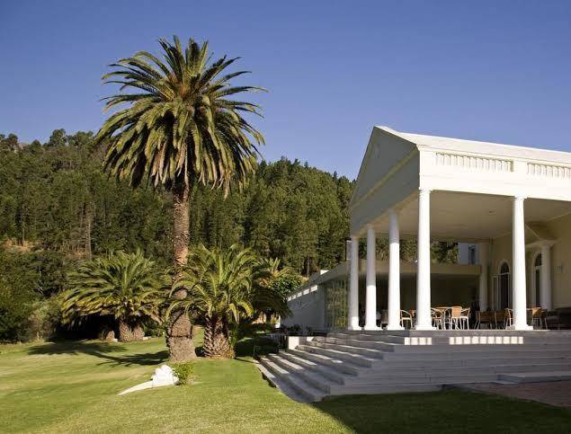 Cascade country manor