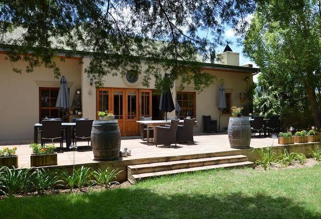 B&b sauvignon country lodge
