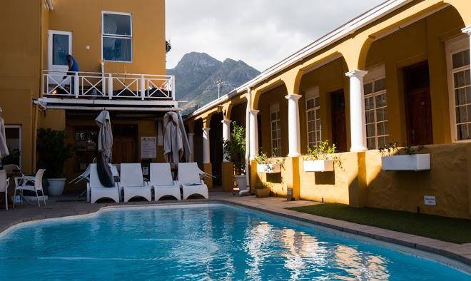 Ashanti lodge gardens