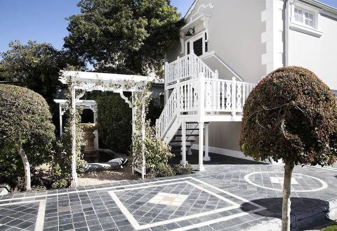 Banksia boutique hotel