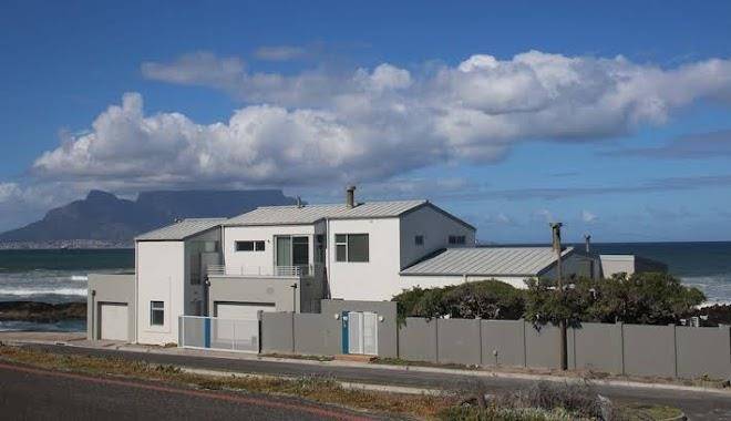 Bokkombaai tides