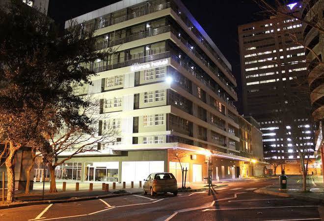 Circa Luxury Apartment Hotel Cape Town