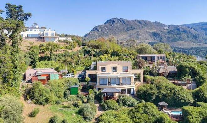 Constantia vista