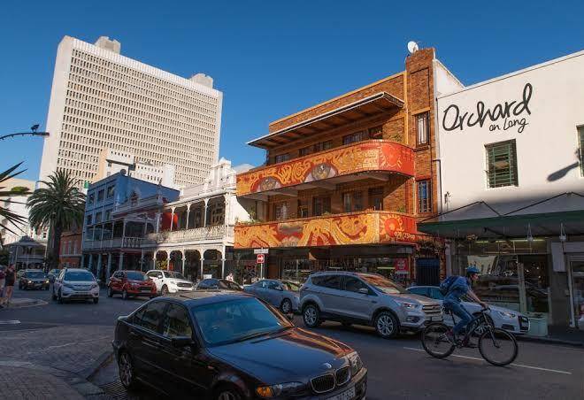 Long street backpackers
