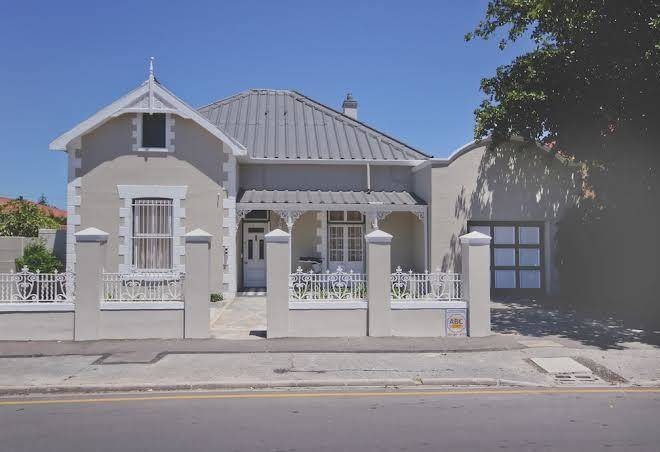 The victorian strand