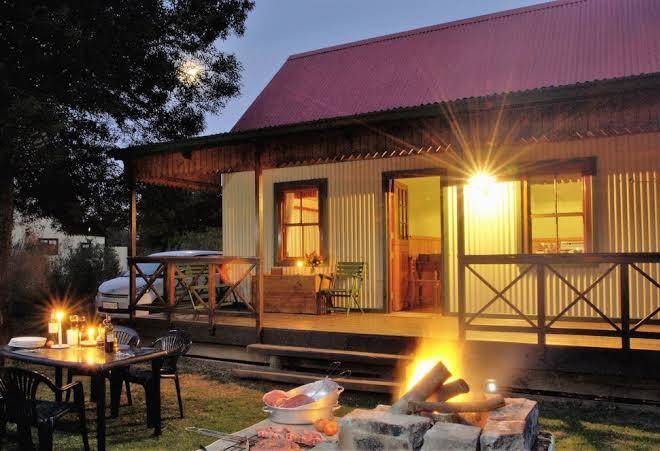 Forest edge nature lovers' retreat