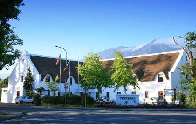 Oakhurst hotel
