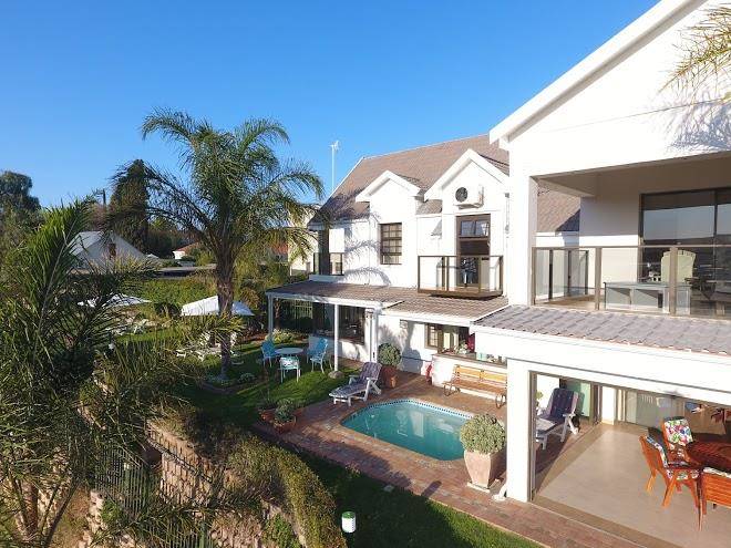 Oewerpalms view bb and self catering