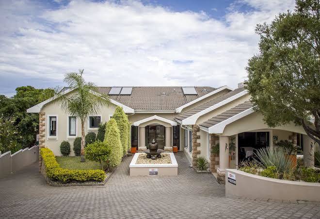 Orange inn knysna