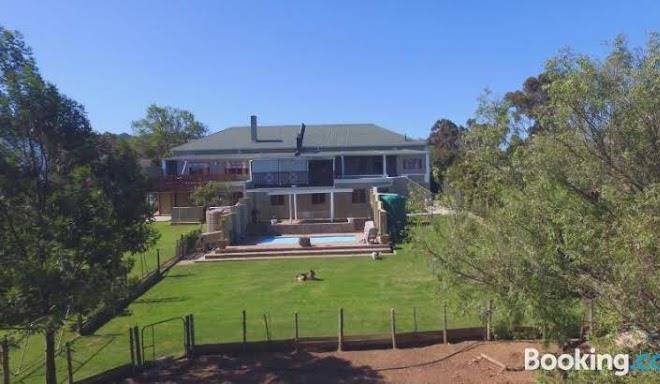 Town and country self catering accommodation caledon