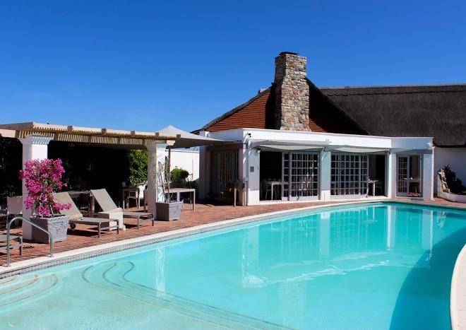 Whale rock lodge