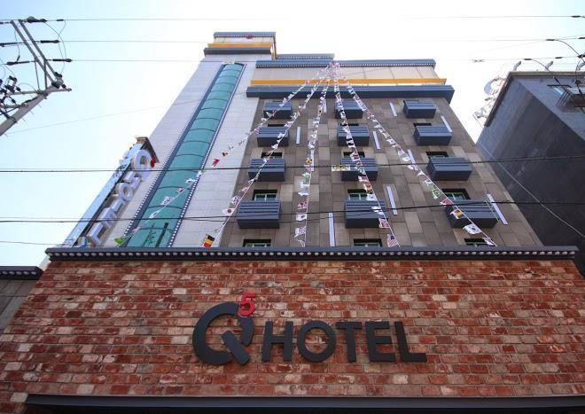 Q5 hotel