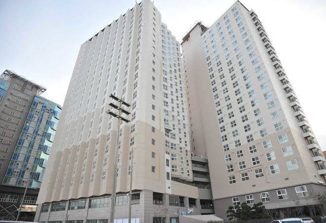 Plea de blanc hotel & residence